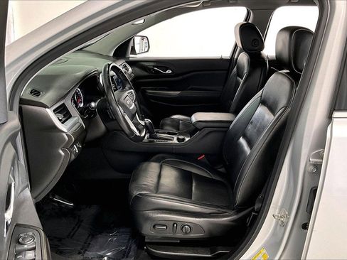 Used 2018 GMC Acadia SLT image 18