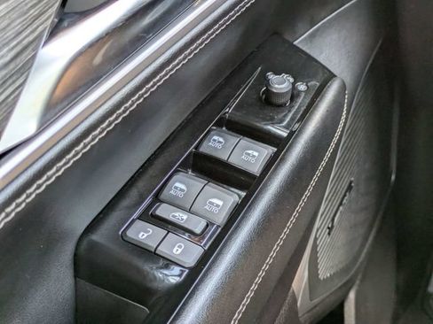 Used 2024 Jeep Wagoneer L Series II w/ Flexible Seating Group AWD/4WD image 31