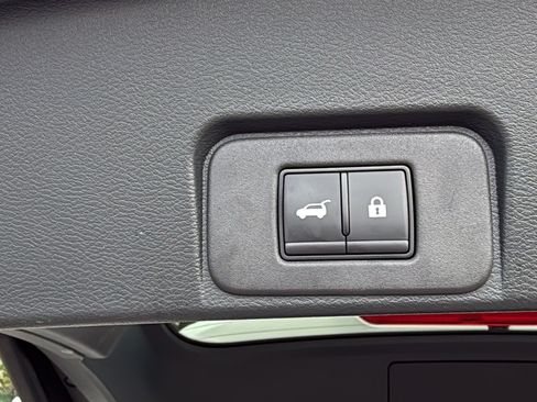 Certified 2023 Nissan Rogue Platinum AWD/4WD image 27
