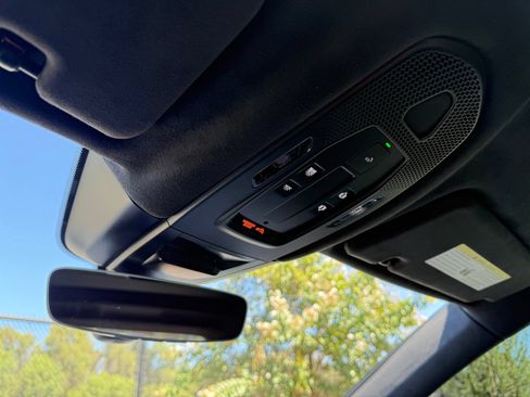Certified 2024 Porsche Cayenne Coupe AWD/4WD image 18