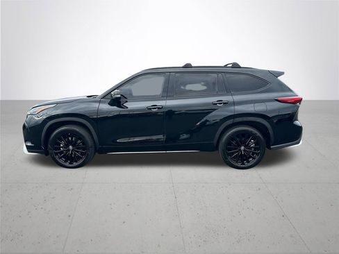 Used 2023 Toyota Highlander XSE AWD/4WD image 10
