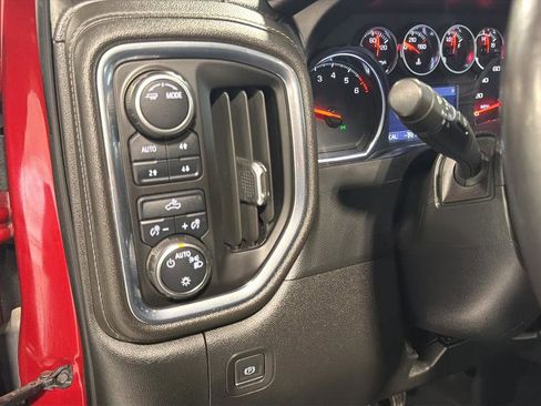 Used 2021 Chevrolet Silverado 1500 LT w/ Z71 Off-Road Package image 13
