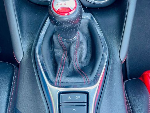 Used 2022 Chevrolet Camaro SS RWD image 34