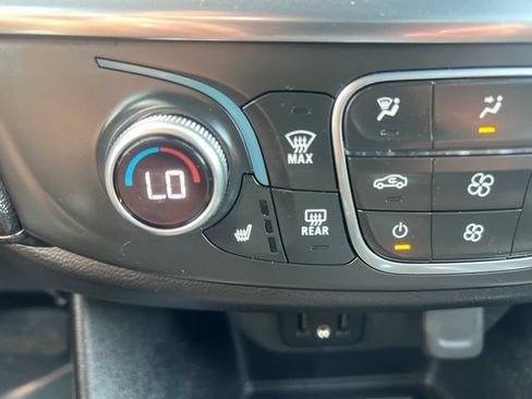 Certified 2023 Chevrolet Traverse LT AWD/4WD image 28