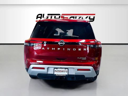 Used 2023 Nissan Pathfinder Platinum AWD/4WD image 6