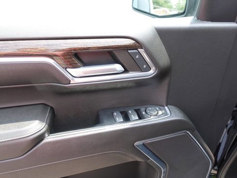 Used 2023 GMC Sierra 1500 Elevation image 16