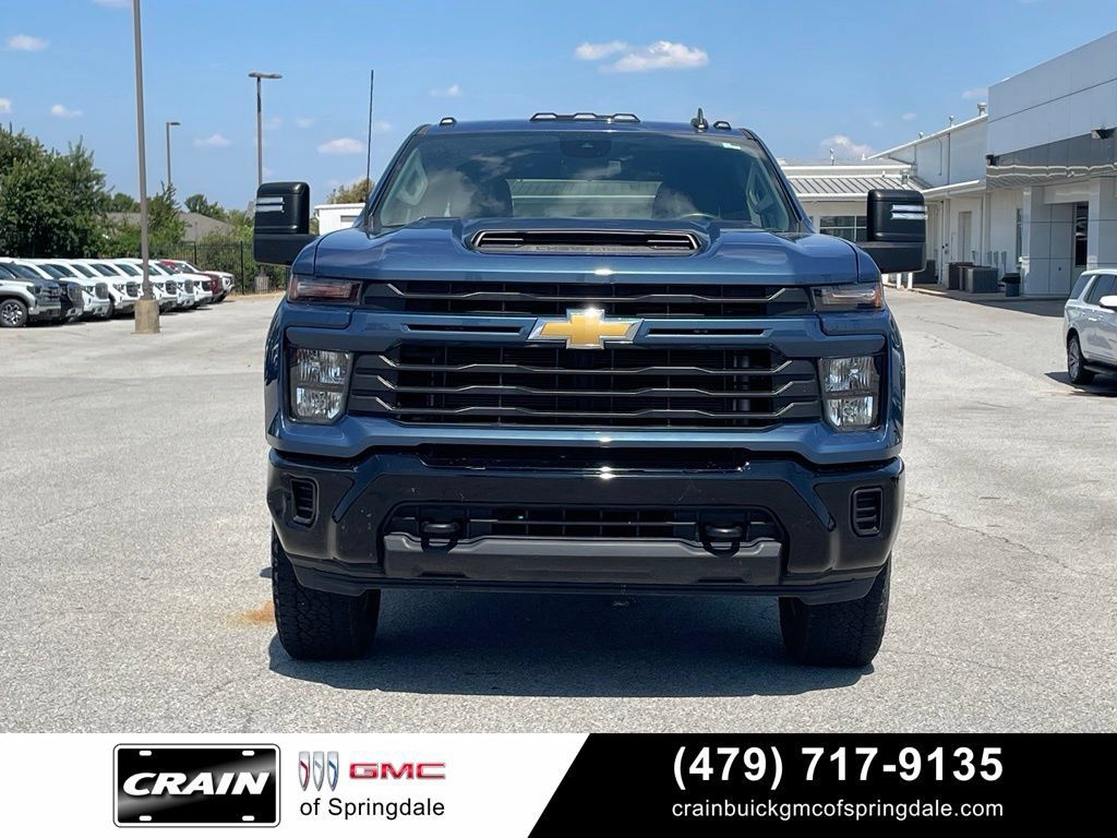 Used 2024 Chevrolet Silverado 2500 Custom w/ Custom Convenience Package AWD/4WD image 2