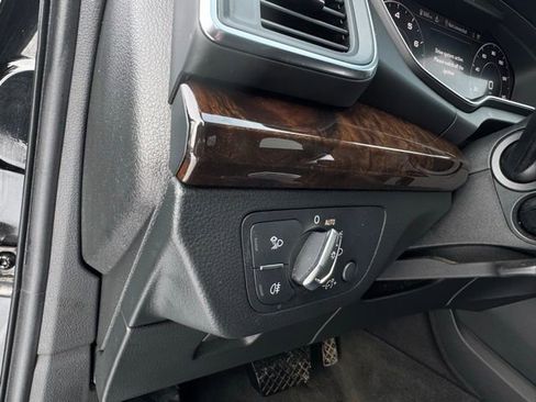 Used 2019 Audi Q5 2.0T Premium Plus image 18