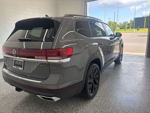 New 2026 Volkswagen Atlas SE image 6