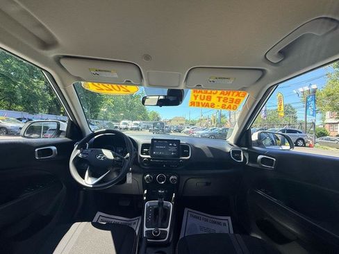 Used 2020 Hyundai Venue SEL FWD image 20