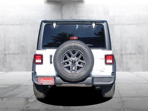 Used 2025 Jeep Wrangler Unlimited Sport AWD/4WD image 6