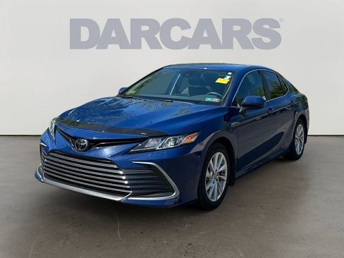 Used 2024 Toyota Camry LE AWD/4WD image 3