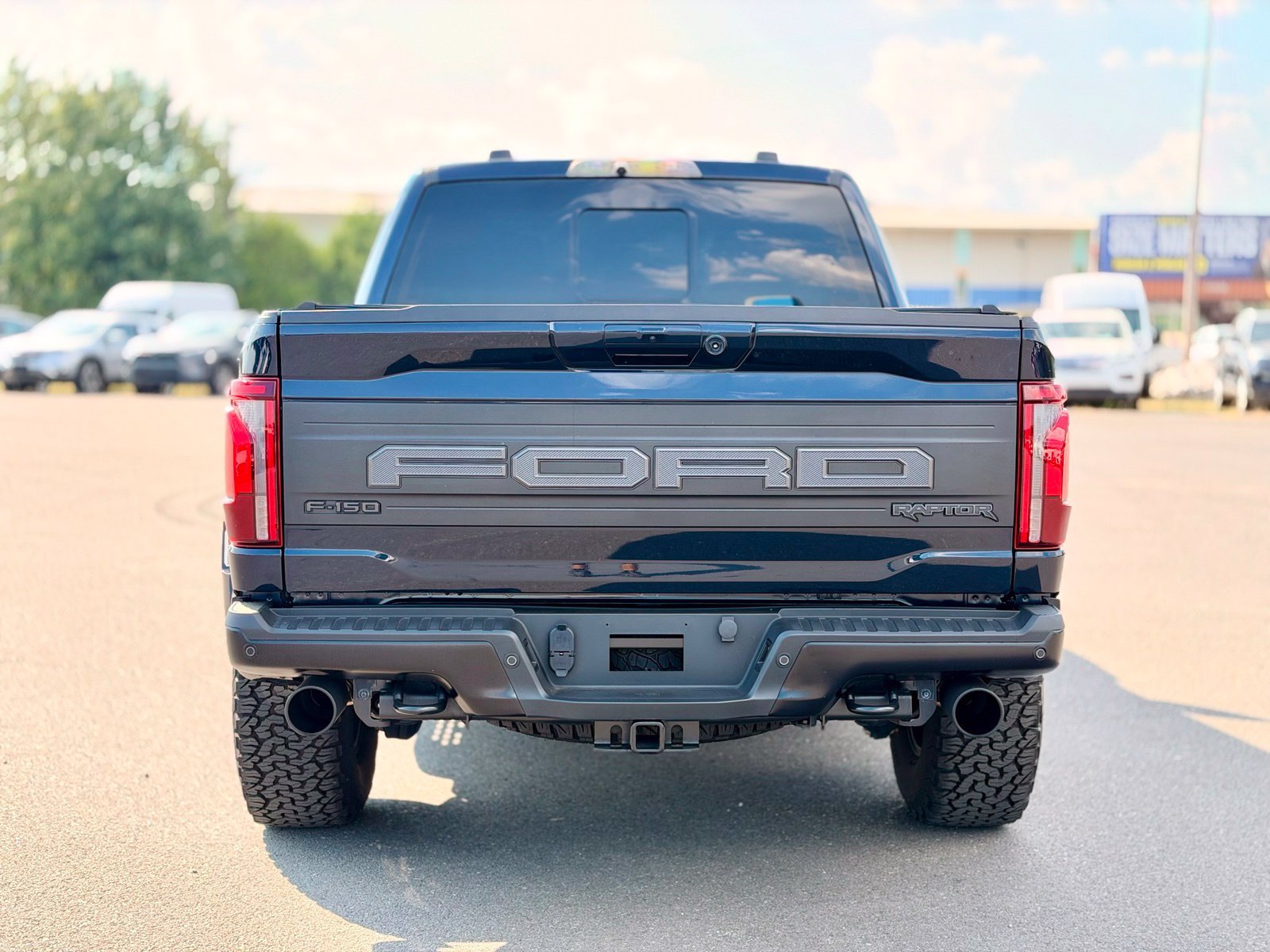 Used 2025 Ford F150 Raptor AWD/4WD image 7