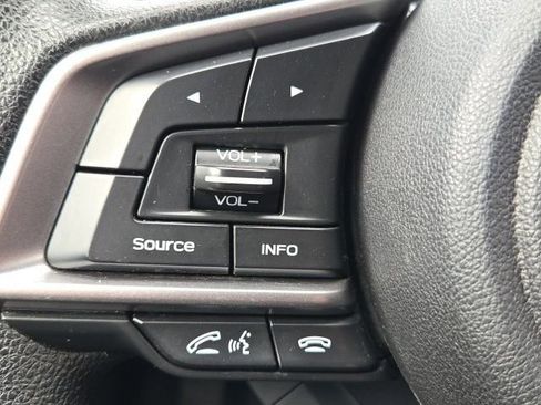 Used 2021 Subaru Crosstrek 2.0i image 14