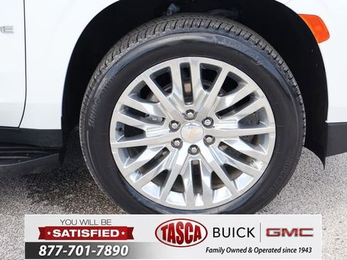 Used 2023 Chevrolet Tahoe Premier w/ Premium Package 2 RWD image 11