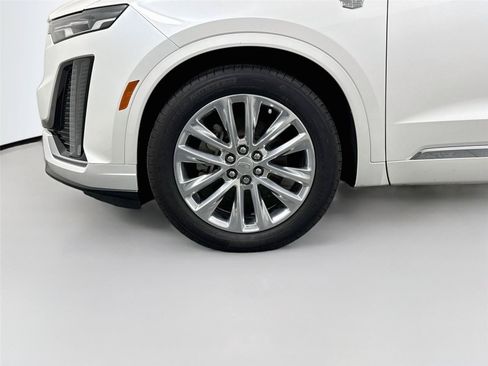 Used 2020 Cadillac XT6 Premium Luxury FWD image 15