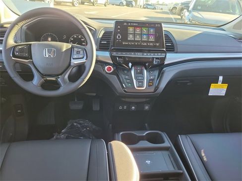 New 2026 Honda Odyssey Touring image 10
