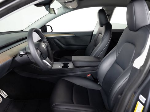 Used 2023 Tesla Model Y Long Range AWD/4WD image 14