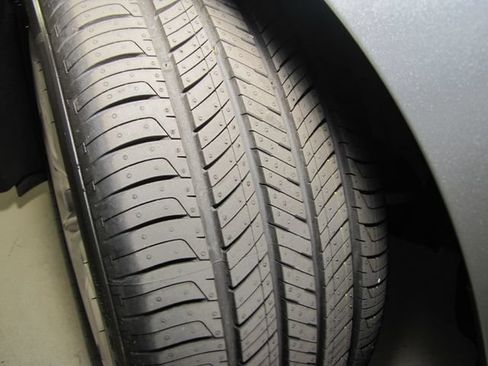 Certified 2024 Honda Accord LX image 25