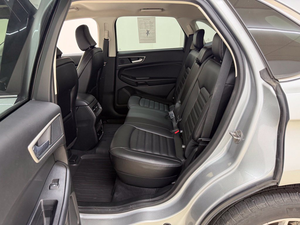 Used 2024 Ford Edge SEL w/ Convenience Package AWD/4WD image 16