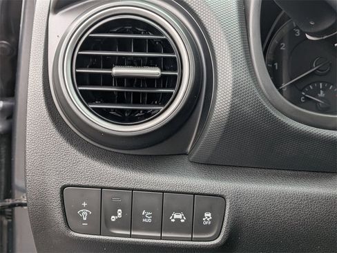 Used 2021 Hyundai Kona Ultimate image 18