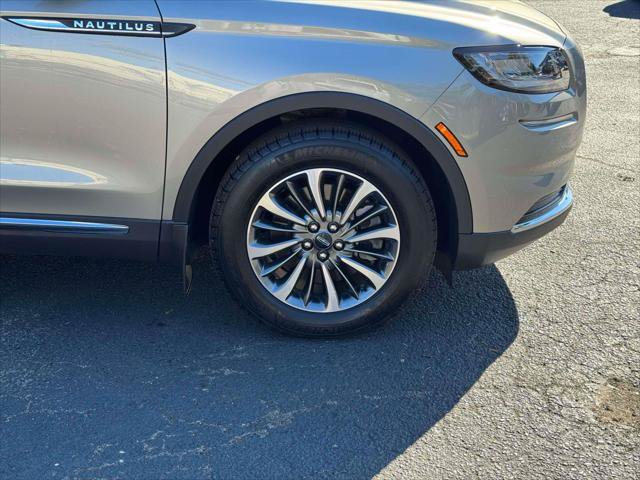 Certified 2023 Lincoln Nautilus Reserve AWD/4WD image 9