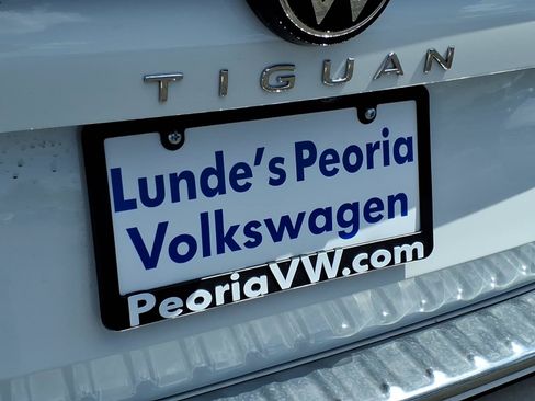 New 2026 Volkswagen Tiguan SE FWD image 9