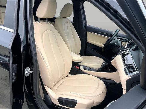 Used 2018 BMW X1 xDrive28i AWD/4WD image 8