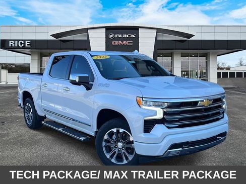 Used 2023 Chevrolet Silverado 1500 High Country w/ Technology Package AWD/4WD image 1