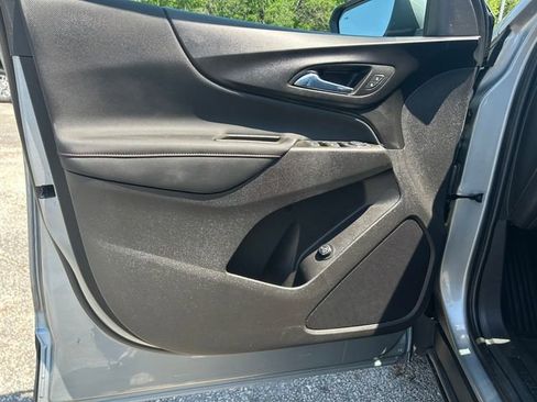 Used 2024 Chevrolet Equinox RS AWD/4WD image 19