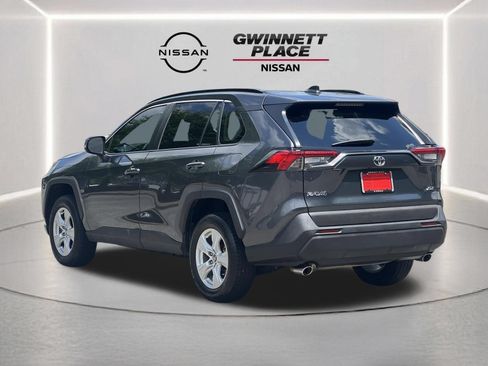 Used 2020 Toyota RAV4 XLE FWD image 22