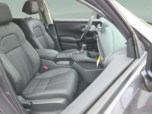 New 2026 Honda HR-V EX-L image 15