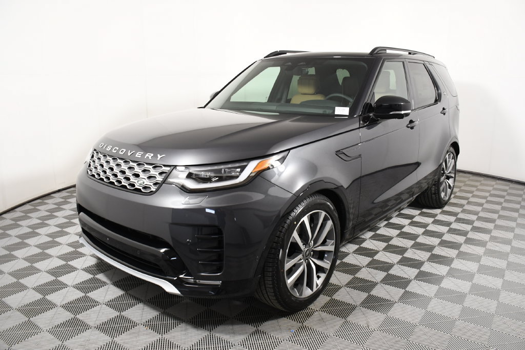 Certified 2026 Land Rover Discovery Limited Edition AWD/4WD image 1
