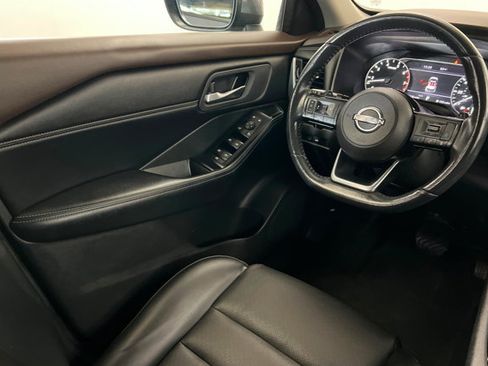 Used 2023 Nissan Rogue SV w/ SV Premium B Package AWD/4WD image 11