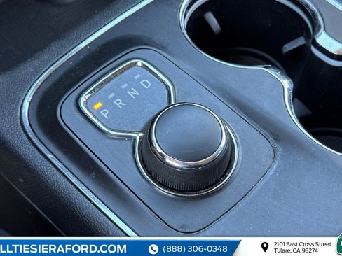 Used 2017 Dodge Durango SXT w/ 3rd Row Seating Group RWD image 28