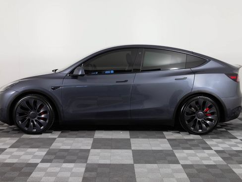 Used 2023 Tesla Model Y Long Range AWD/4WD image 3