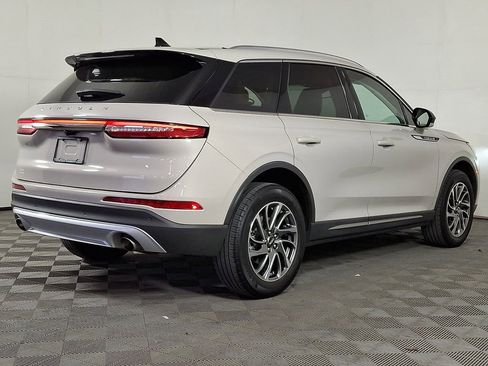 Used 2022 Lincoln Corsair AWD w/ Equipment Group 101A image 9