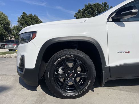 Used 2022 GMC Acadia AT4 w/ Technology Package AWD/4WD image 11