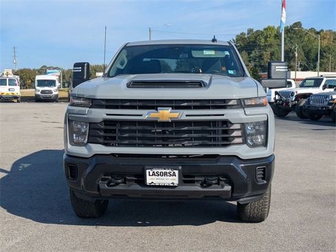 New 2025 Chevrolet Silverado 2500 Custom image 7