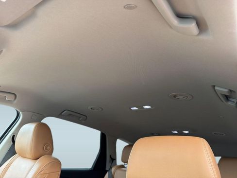 Used 2019 Buick Enclave Essence FWD image 27