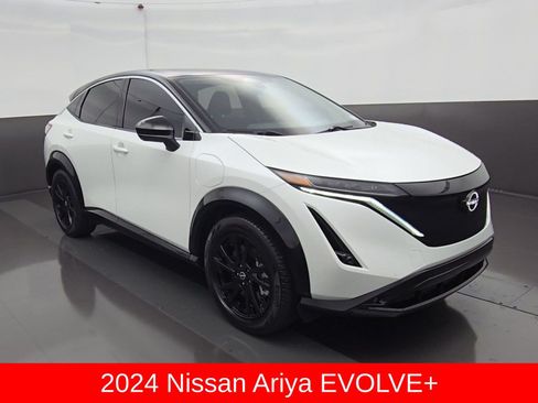 Used 2024 Nissan Ariya FWD image 1