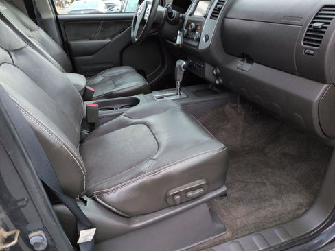 Used 2015 Nissan Frontier PRO-4X w/ Pro-4x Luxury Package image 32