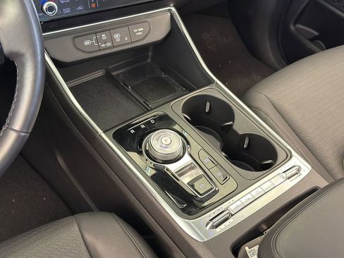 Used 2025 Kia Carnival SX Prestige FWD image 26