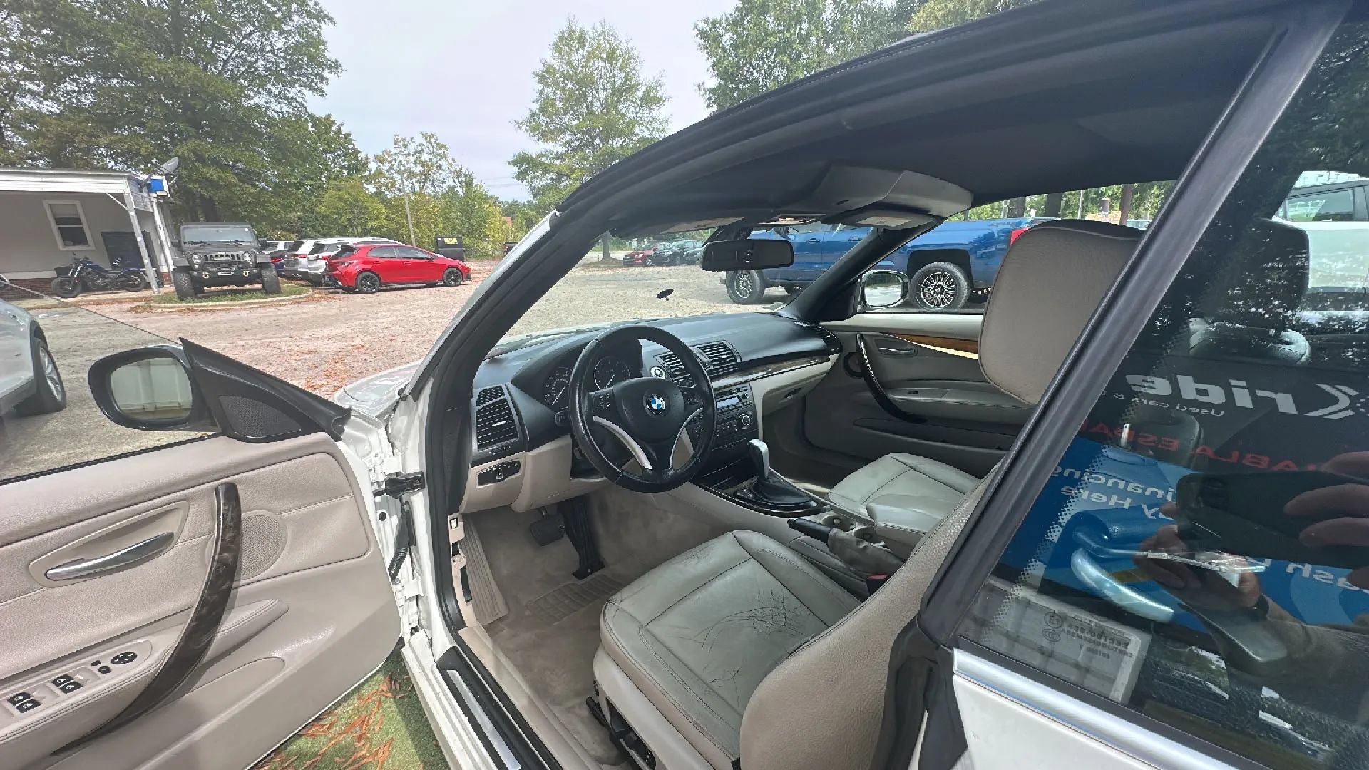 Used 2012 BMW 128i Convertible RWD image 12
