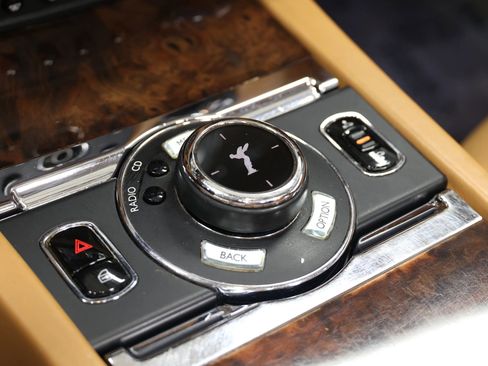 Used 2016 Rolls-Royce Ghost image 39