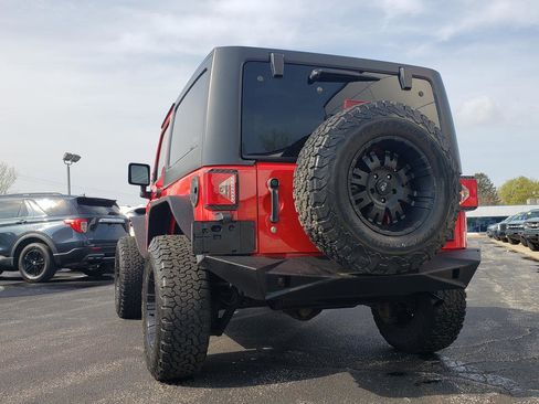 Used 2015 Jeep Wrangler Sport image 6