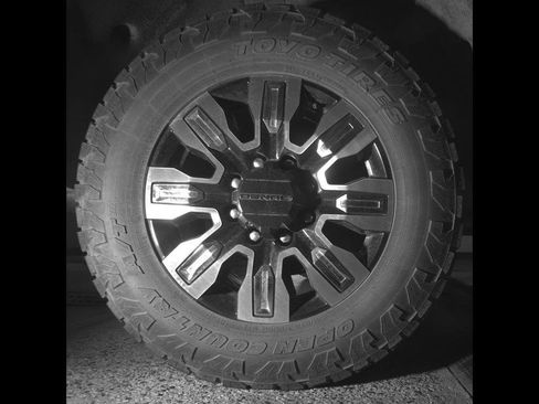 Certified 2024 GMC Sierra 2500 Denali w/ Denali Reserve Package AWD/4WD image 13