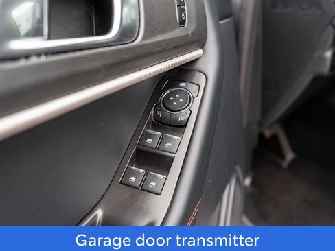 Used 2025 Ford Explorer ST-Line w/ ST-Line Street Pack image 18