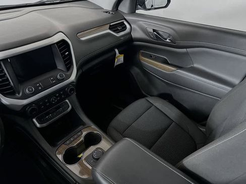 Used 2023 GMC Acadia SLE FWD image 11