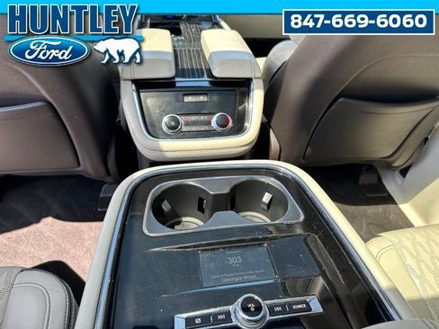 Used 2021 Lincoln Navigator Black Label AWD/4WD image 19